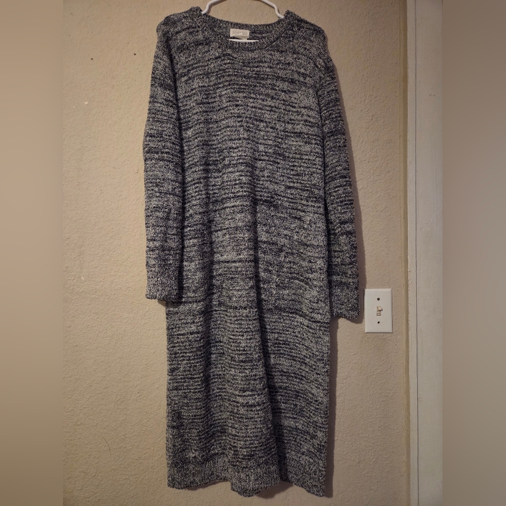 Softies Marshmallow Crew Neck Lounger in heathered black and white